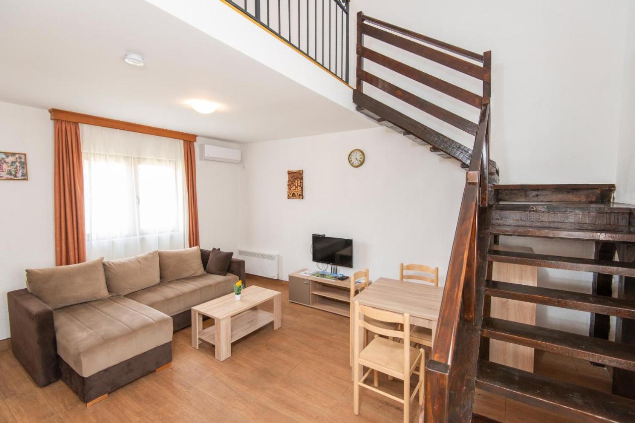 Ethno Village St George Cetynia Zewnętrze zdjęcie